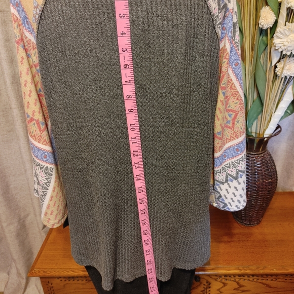 FSL+Apparel gray raglan sleeve tunic top sz S - Picture 5 of 7
